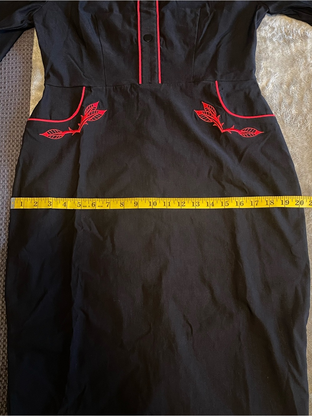 Black Fitted Dress with Red Rose Embroidery - Picture 3 of 5